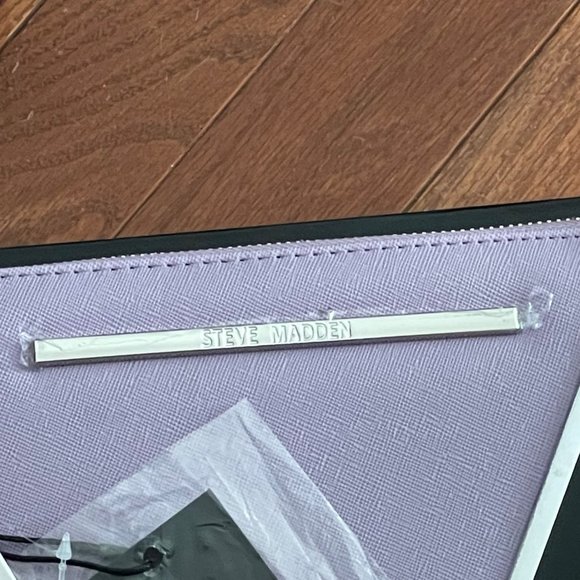 New Steve Madden Lavender Wallet Wristlet in Box - Picture 5 of 9